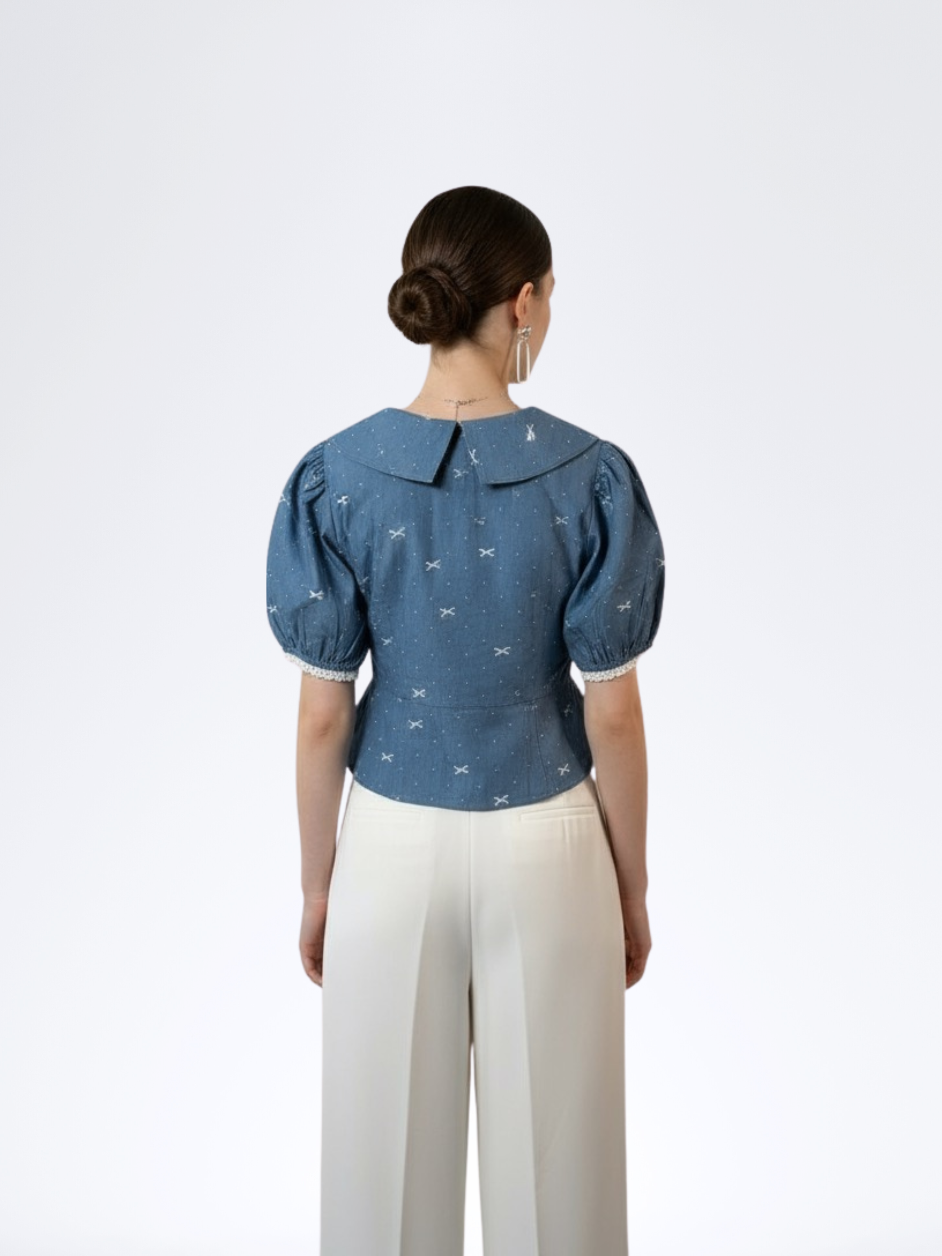 LIGHTBLUE LILBOW TOP