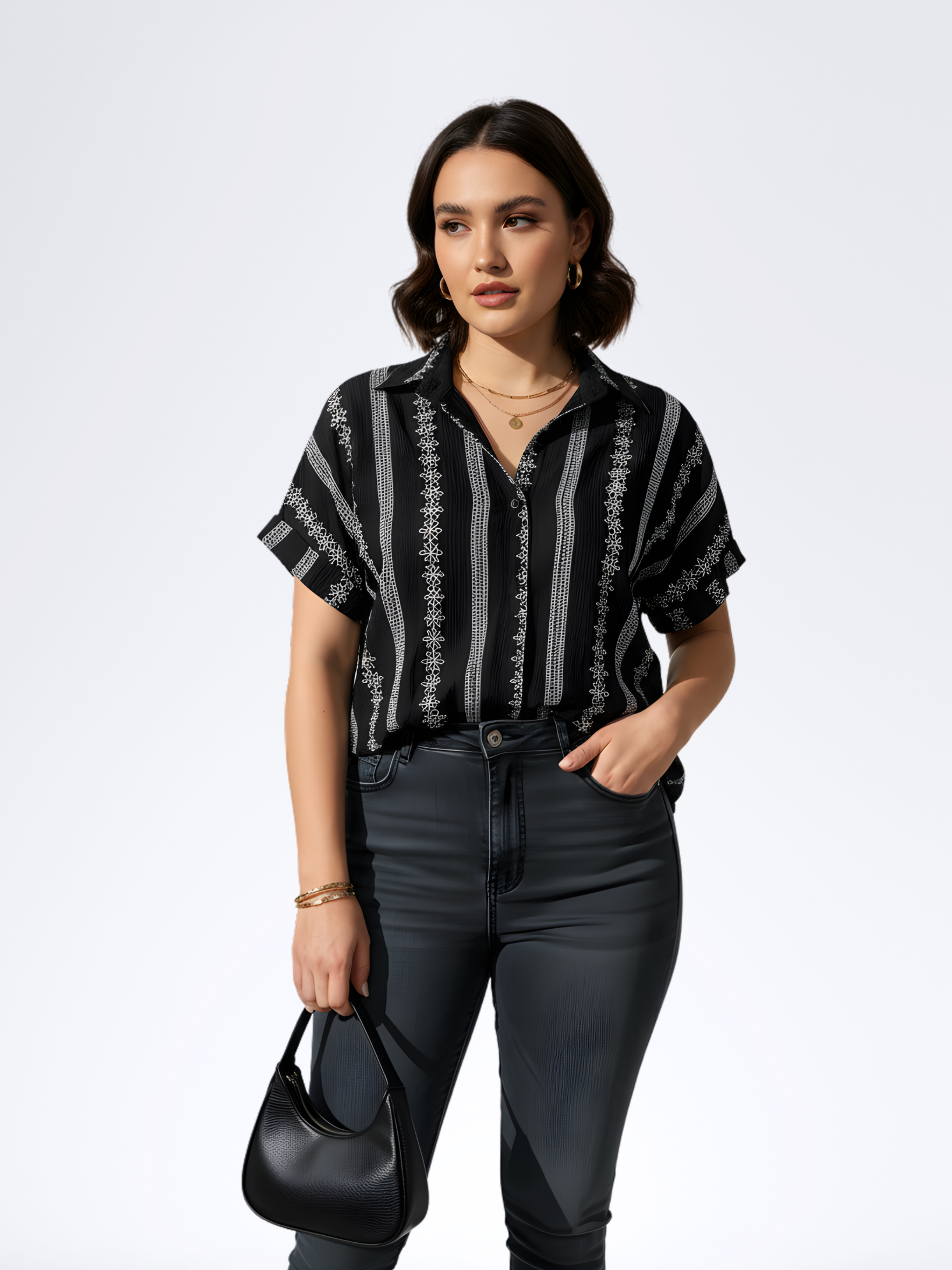 BLACK EMBROLOOM TOP