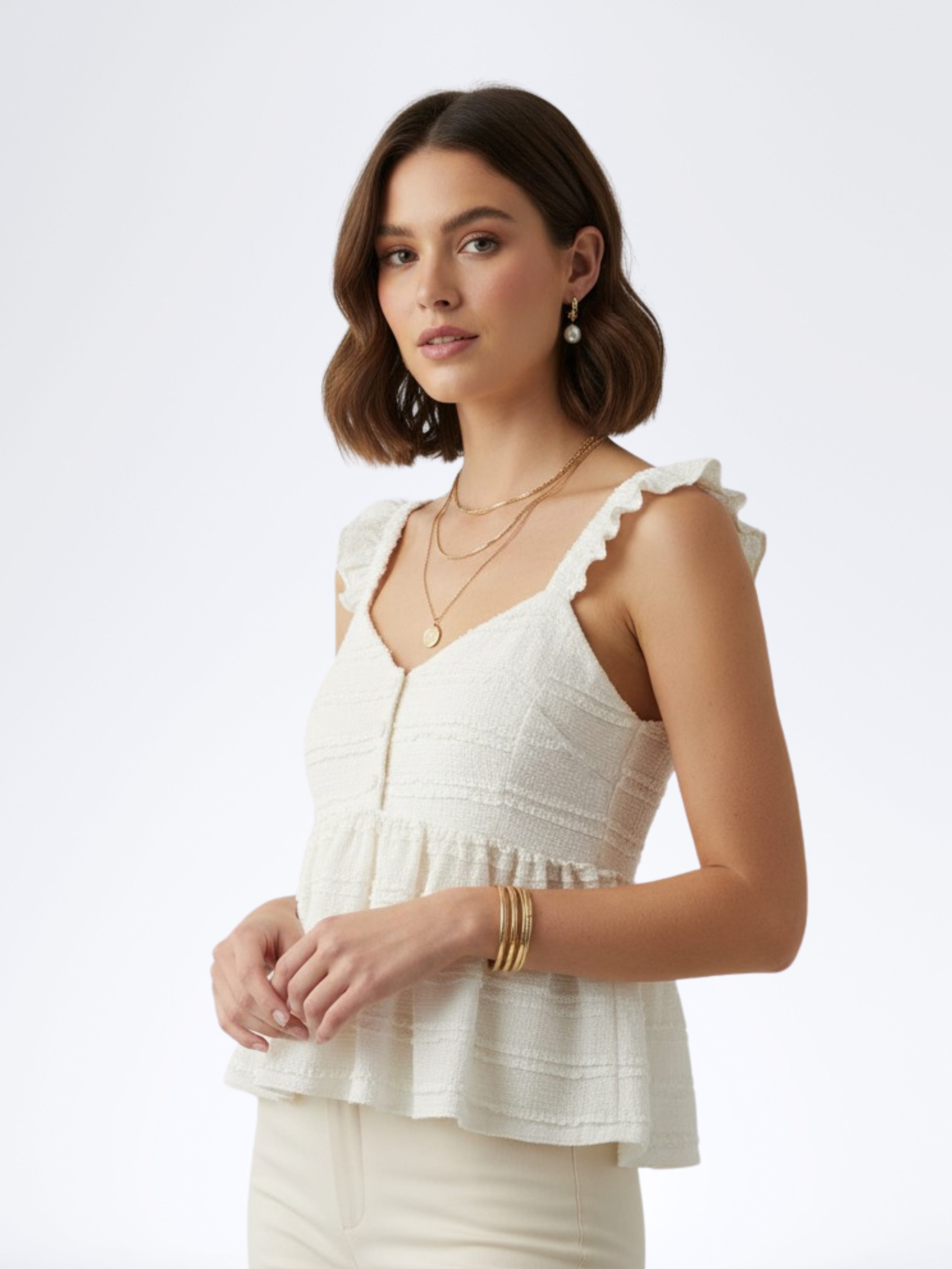 WHITE SLEEVELESS RUFFLETOP
