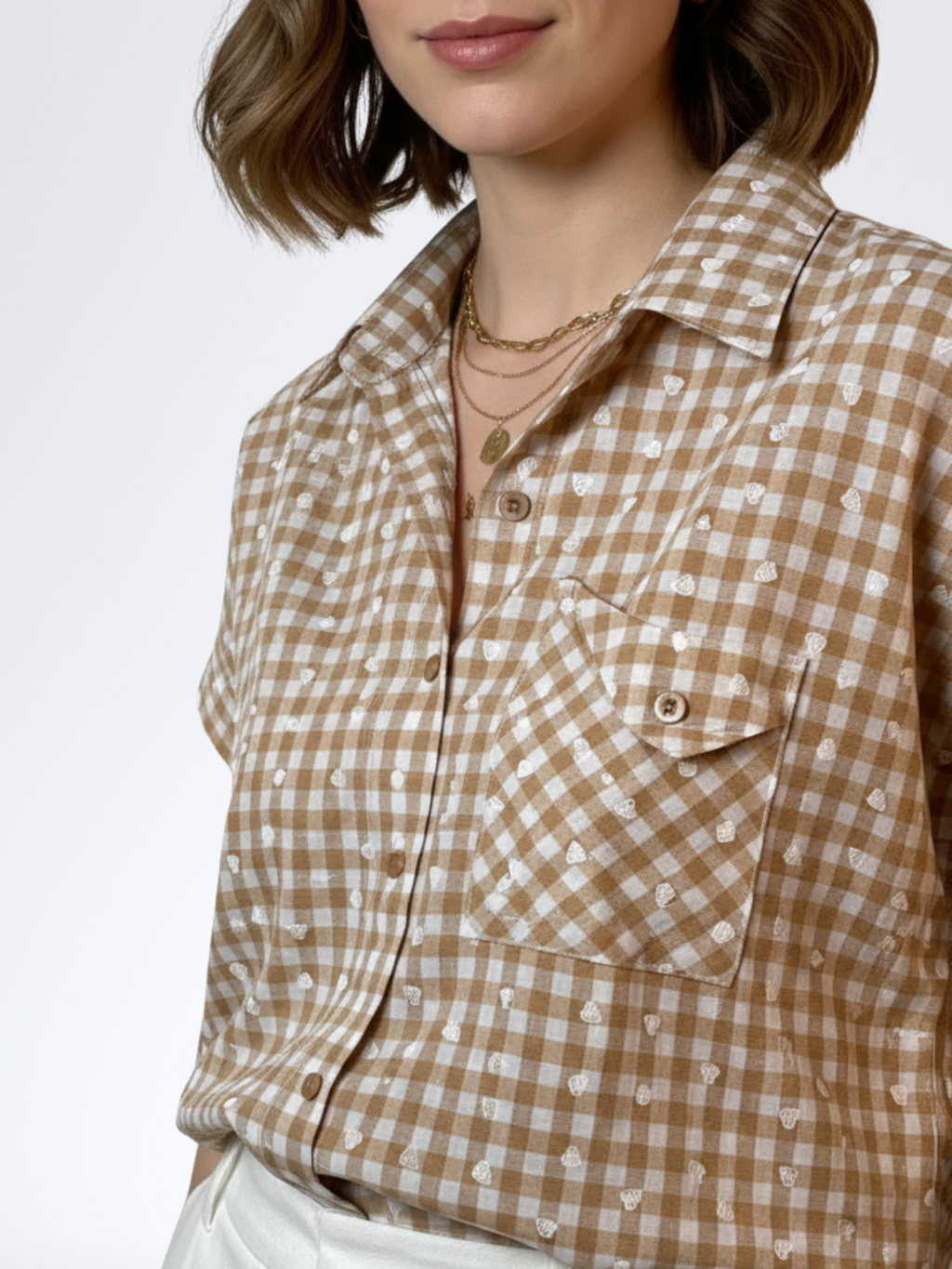 BEIGE HEART GRID TOP