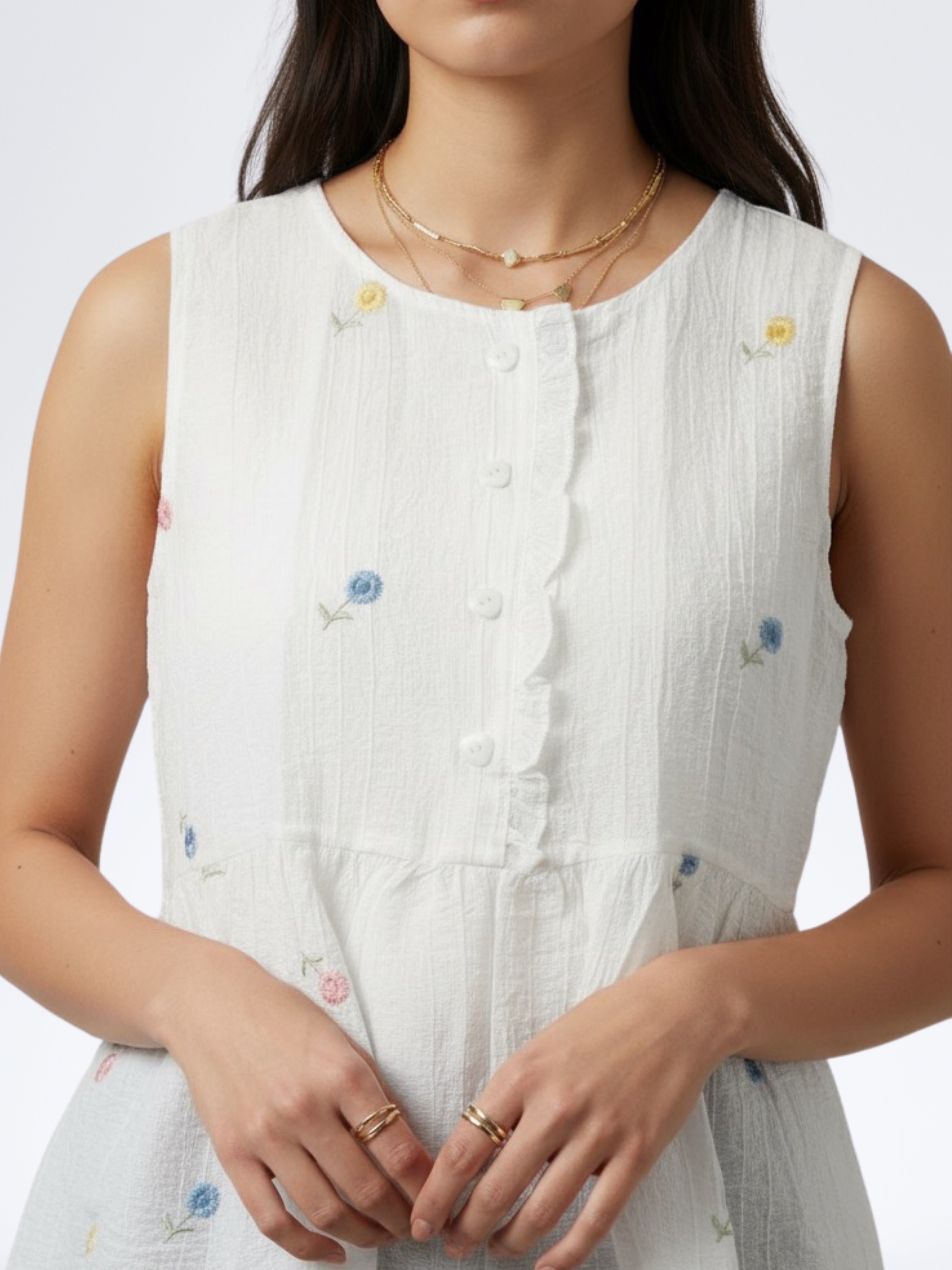 WHITE CUTE BLOOM TOP